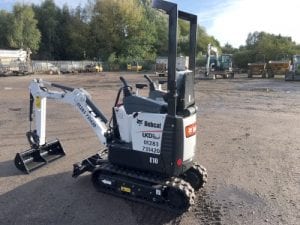 Bobcat E10 micro-excavator - mini digger - wide
