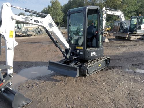 Bobcat-E25-compact-excavator-mini-digger in Nottingham